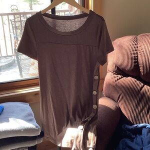 Women’s Short-Sleeve Side-Button Tunic Top - Brown